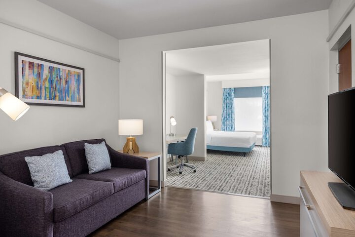 Room 26 of 47