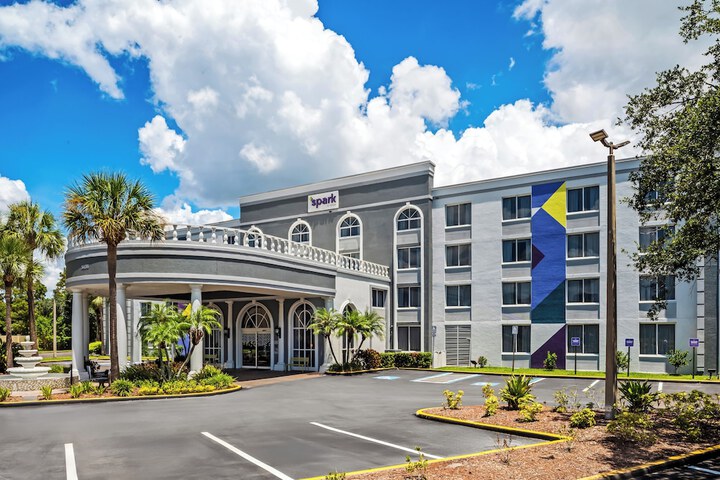 Spark by Hilton Orlando near Universal