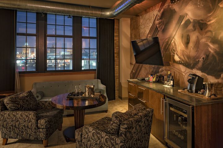 The Iron Horse Hotel