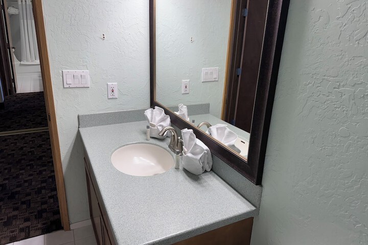 Promenade Inn & Suites Oceanfront