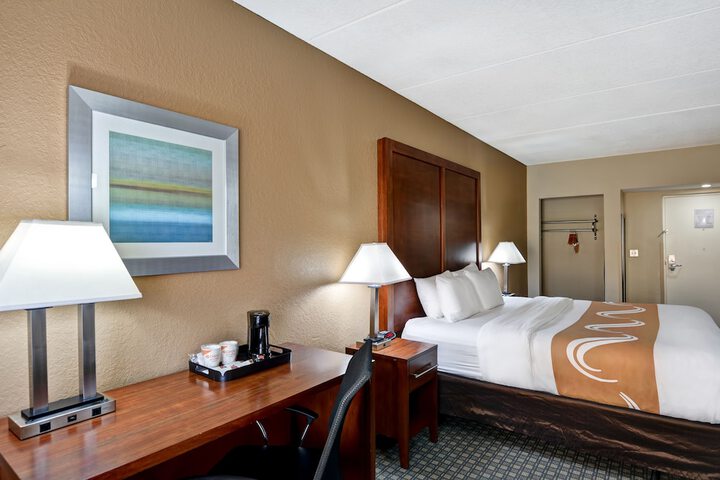 Room 27 of 42
