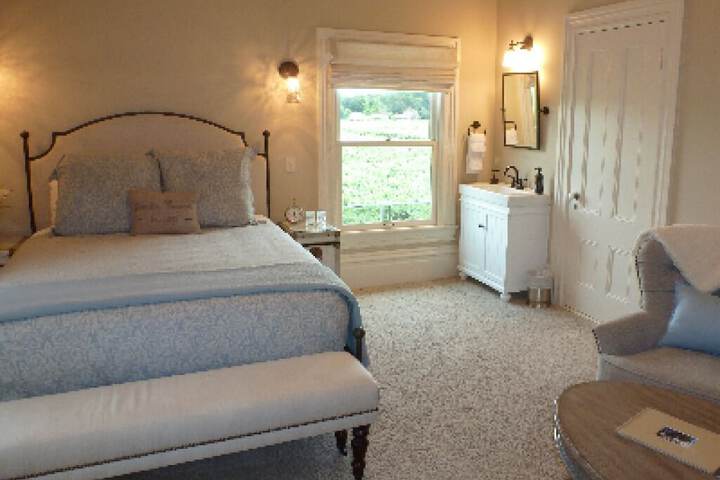 Room 28 of 38
