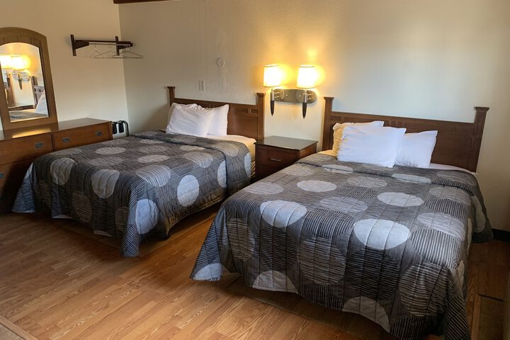 Room 10 of 10