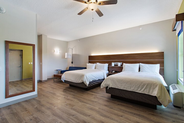 Holiday Inn Express St. Augustine - Vilano Beach by IHG