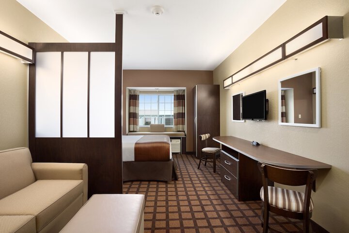 Microtel Inn & Suites by Wyndham Carrollton