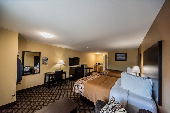Relax Inn & Suites