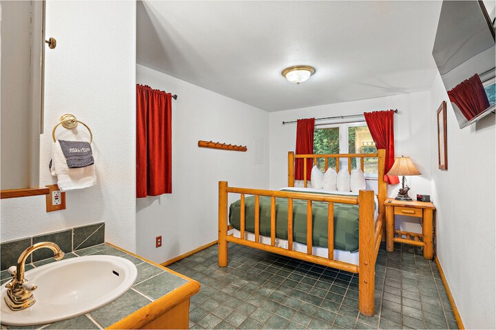 Brundage Bungalows