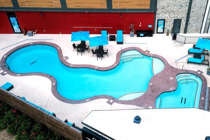 Pool 8 of 44