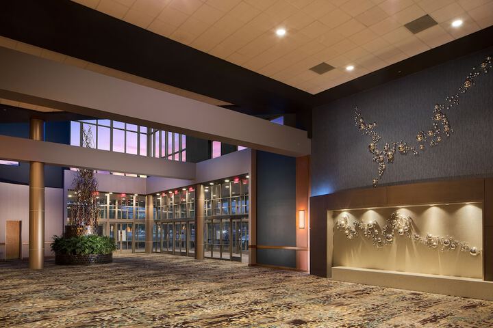 Ballroom/Hall 58 of 63