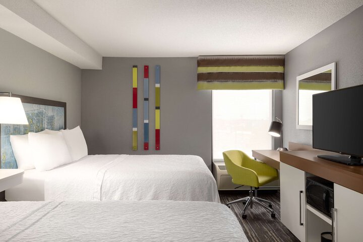 Room 10 of 40