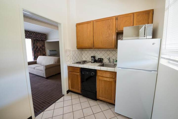 Los Gatos Lodge