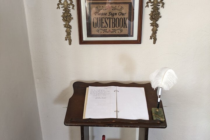The Old Parsonage B & B
