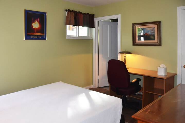 Room 17 of 30