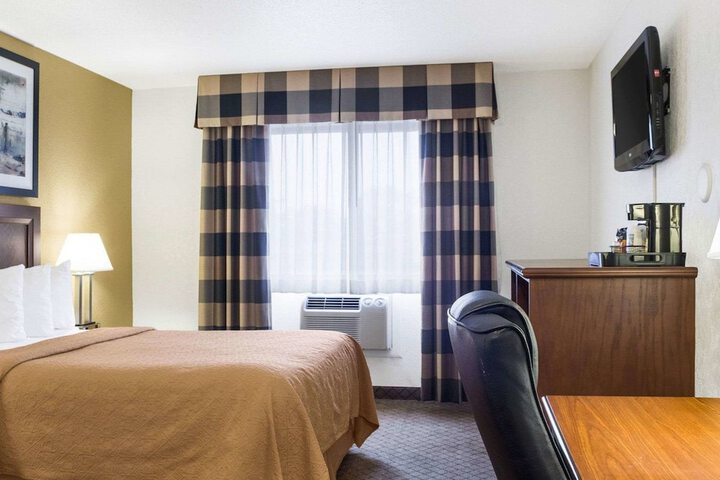 Quality Inn Oacoma - Chamberlain