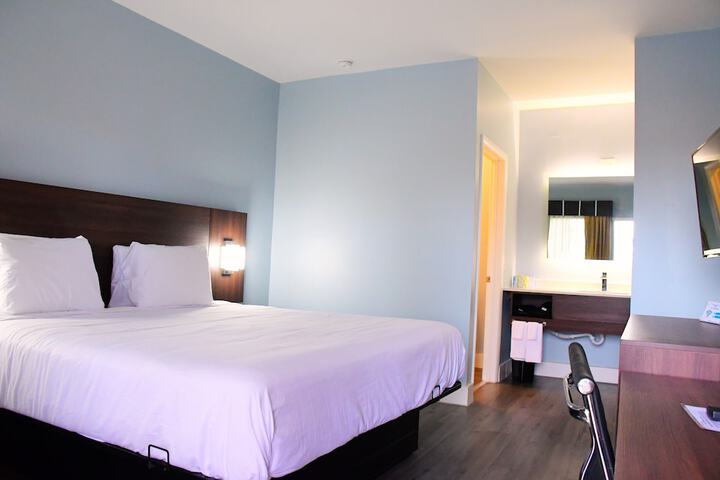 Room 35 of 56