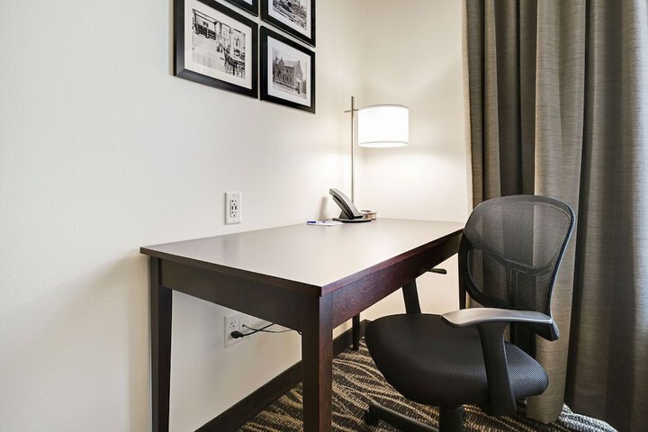 Room 32 of 112