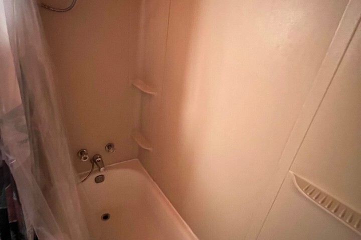 Room 156 of 236