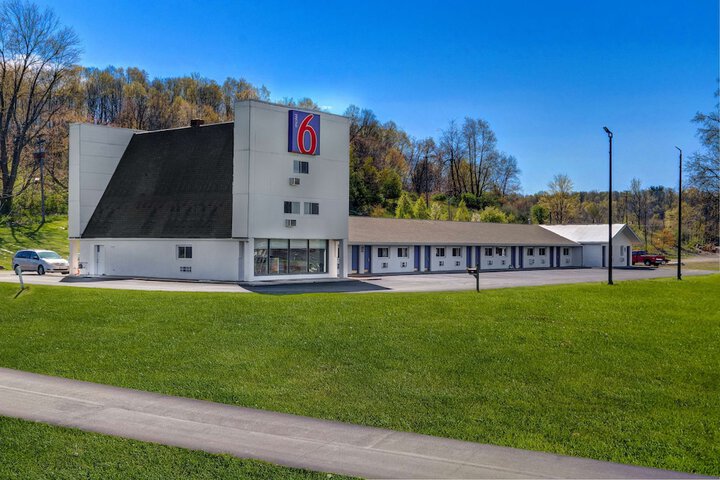 Motel 6 Bellville OH - Mid Ohio