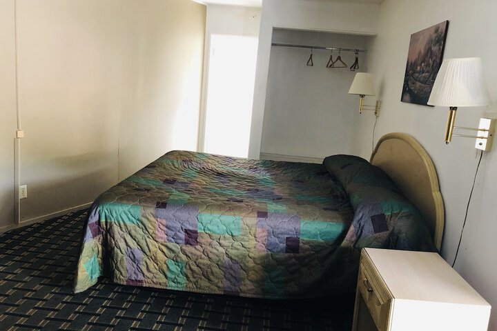 Room 17 of 31