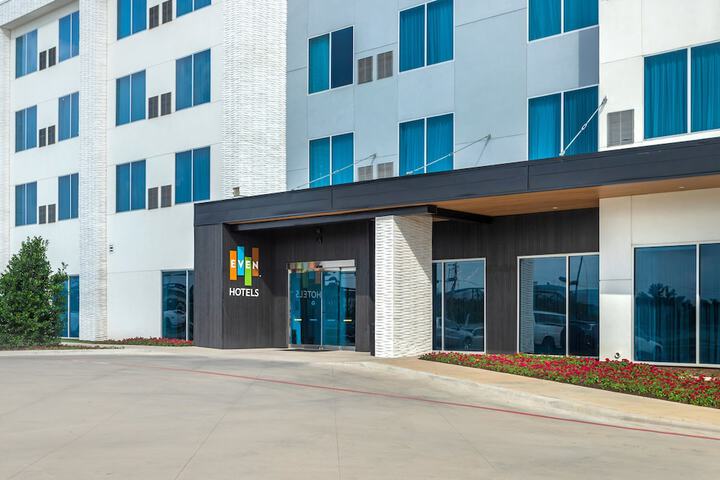 Hotel 4 of 85