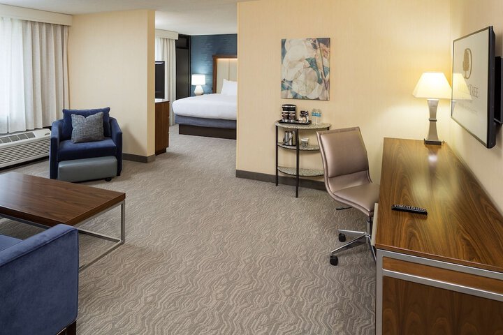 Room 16 of 59