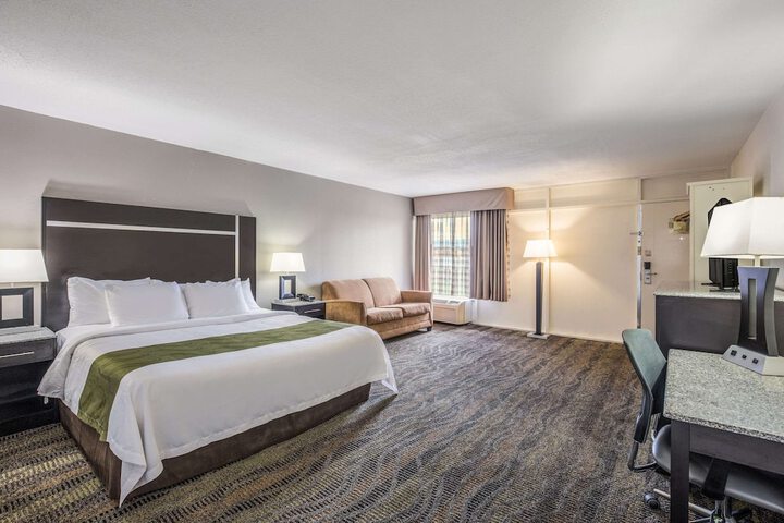 Room 31 of 70