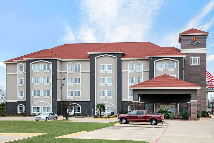 Hotel 3 of 28