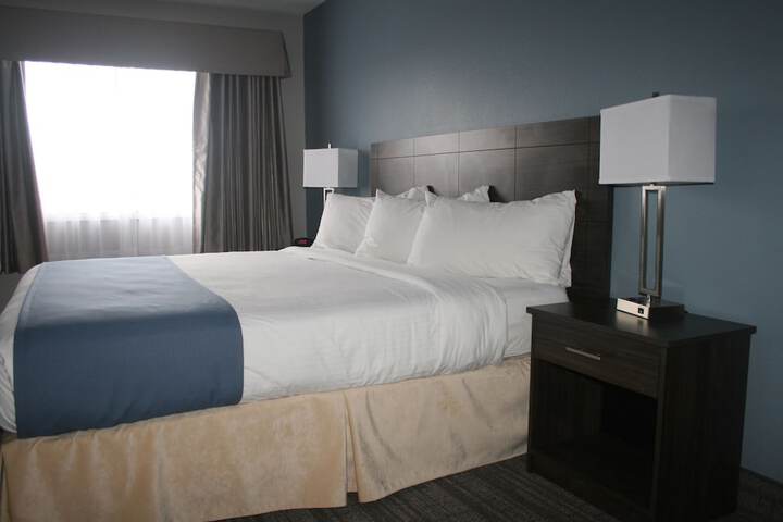 Room 11 of 31