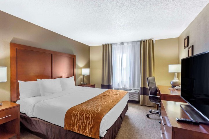 Comfort Inn Gurnee near Six Flags