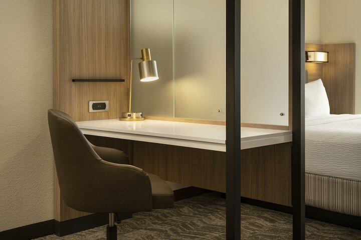 Room 31 of 39