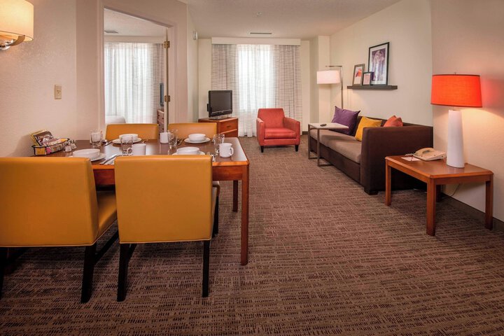 Room 22 of 46