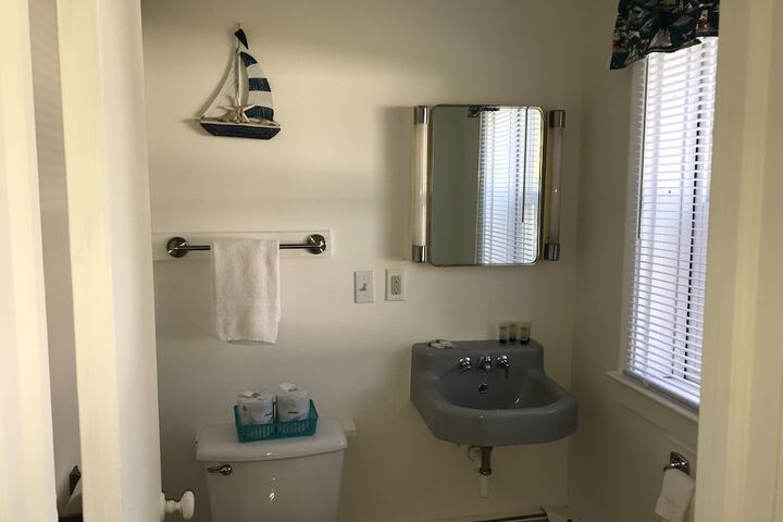 Room 18 of 31