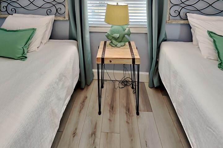 Room 49 of 73