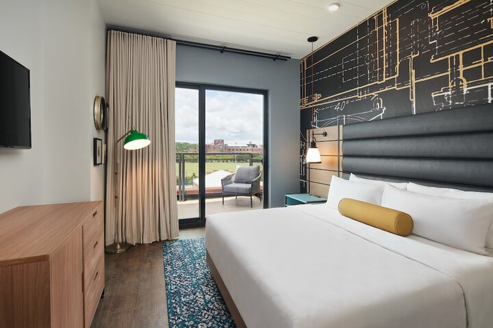 Room 21 of 47