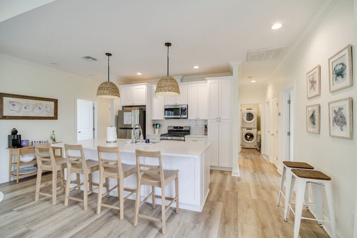 Waveland Vacation Rental w / Private Heated Pool