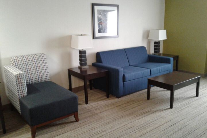 Holiday Inn Express Hotel & Suites Pittsburgh West Mifflin by IHG