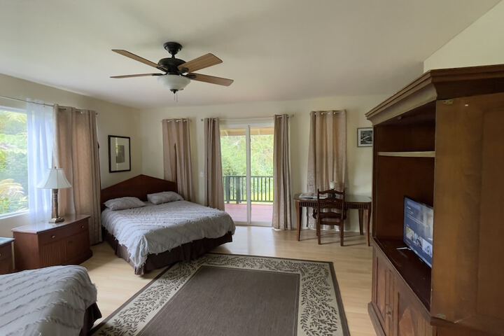 Room 40 of 74