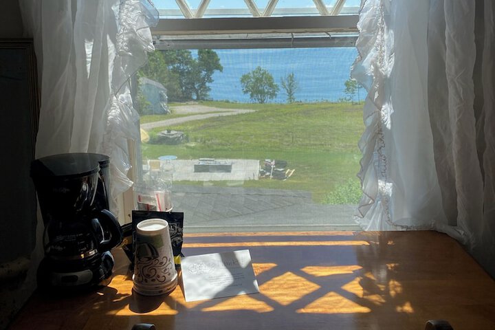 High Tide Inn