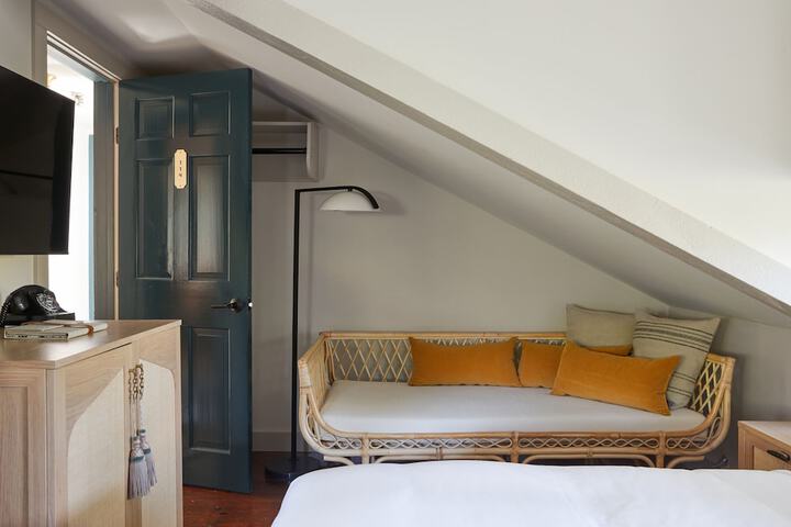 Faraway Nantucket
