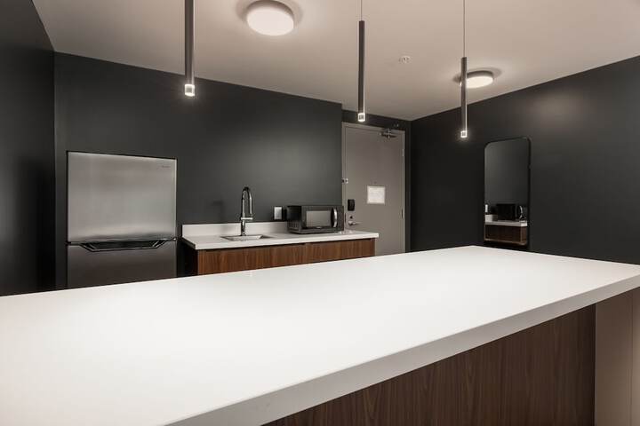 Four Points by Sheraton Kelowna Airport