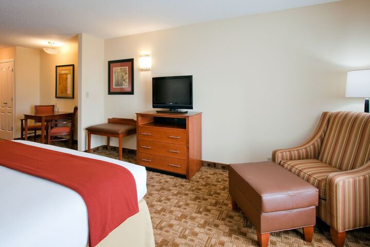 Room 28 of 51