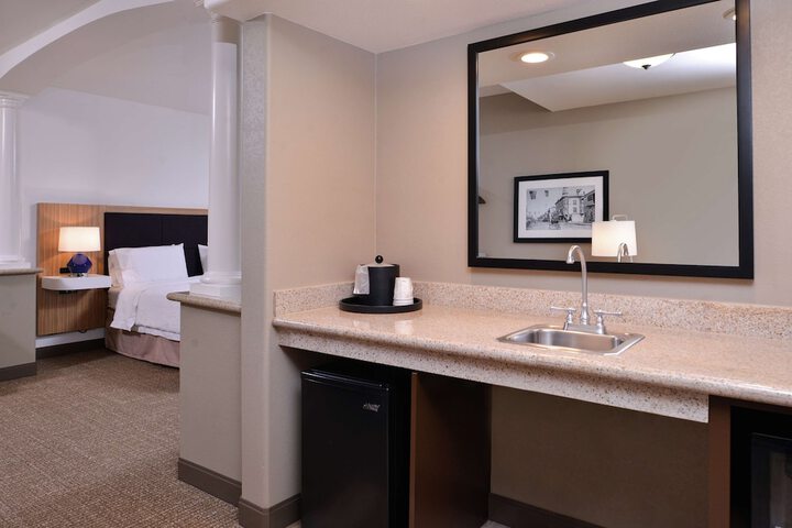Room 10 of 53