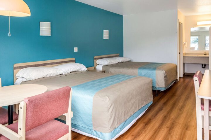 Motel 6 Albany OR