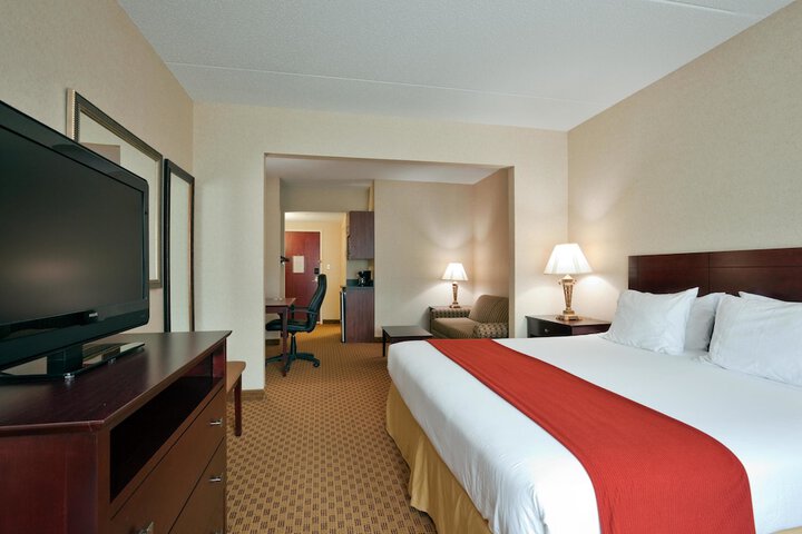Room 13 of 45