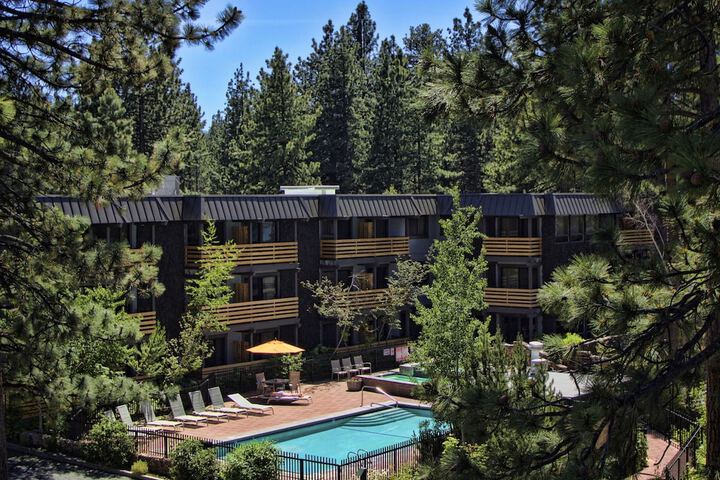 Hotel Azure
