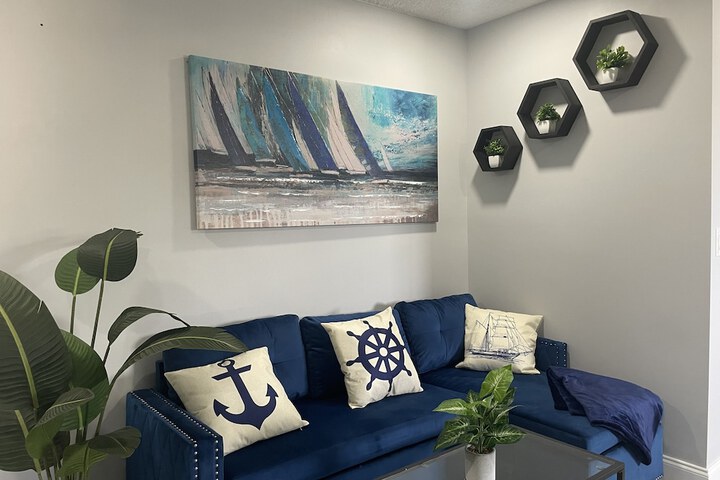 Room 13 of 27