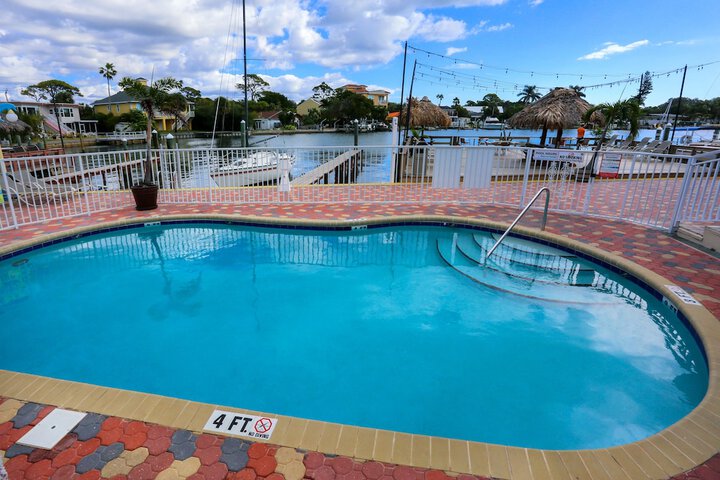 Bay Palms Waterfront Resort - Hotel and Marina