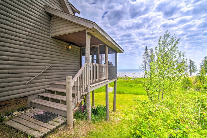Secluded Lake Michigan Home: Private Fire Pit