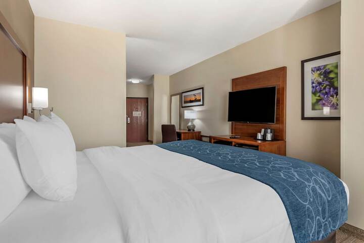 Room 13 of 37