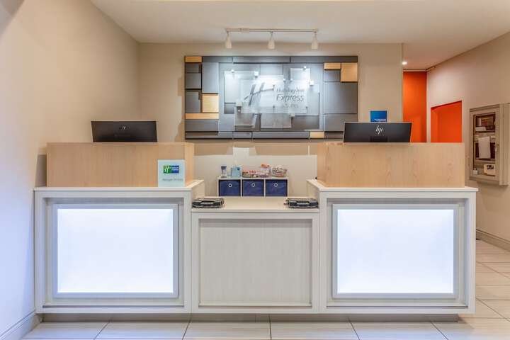 Holiday Inn Express & Suites OFallon / Shiloh by IHG